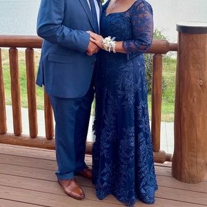 LaFemme navy floor length gown. Size 14  3/4 length sleeve. BEAUTIFUL!!